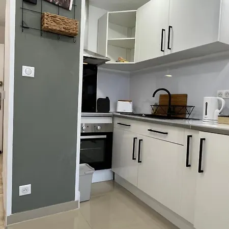 J.m Fabron Apartment *